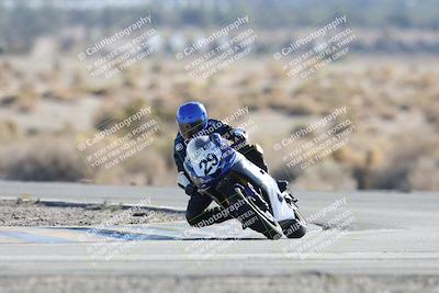 media/Dec-07-2025-CVMA (Sun) [[3e7d2de5dc]]/Race 12- Formula 40 MW and LW/